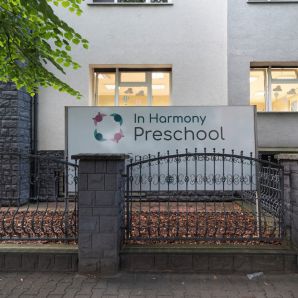 Prywatne przedszkole In Harmony Preschool wygląd budynku